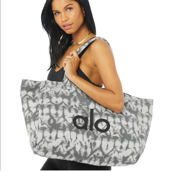 ALO Yoga Handbags - NWT Alo Yoga Iconic Shopper Tote  Bag Gray Tiedye